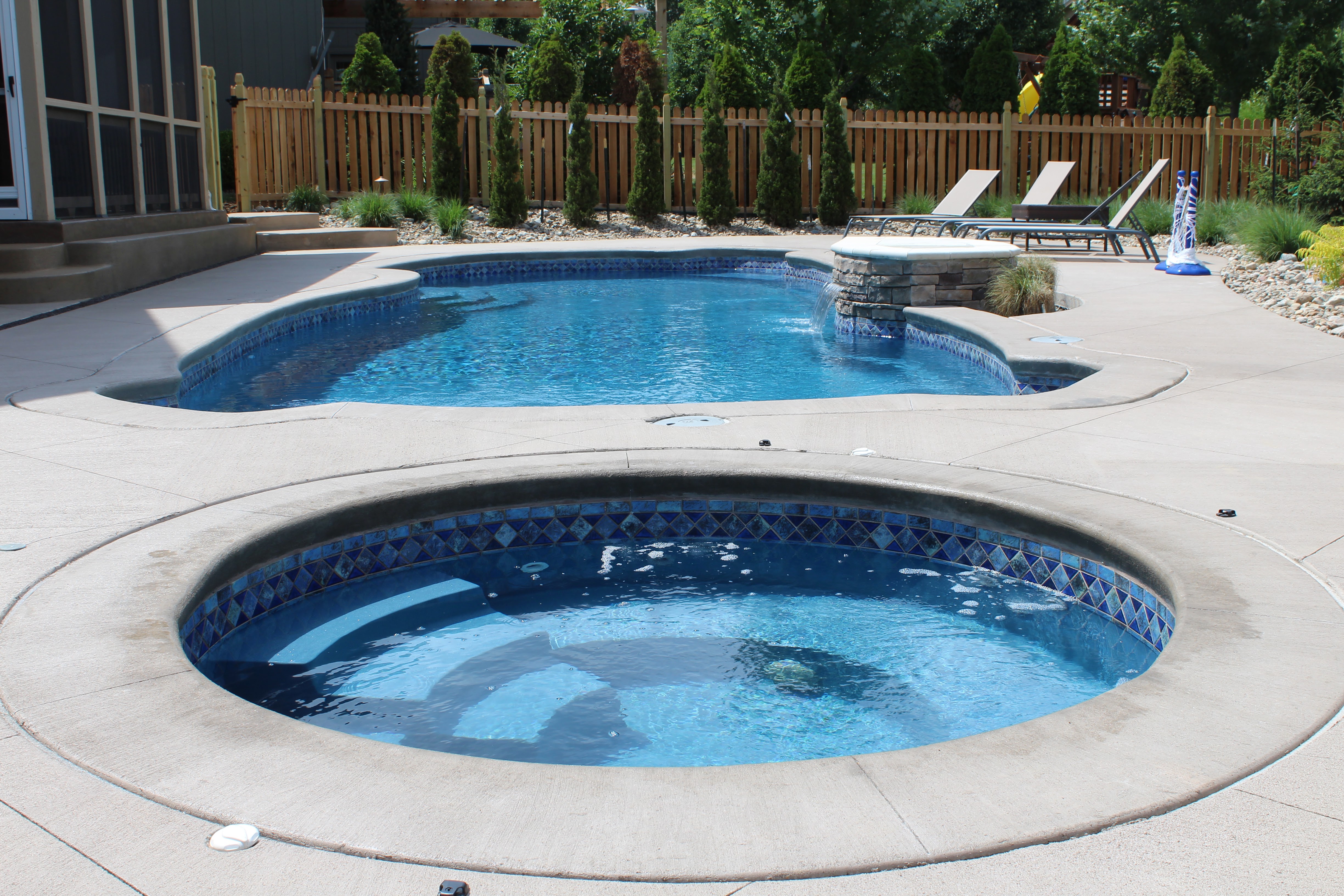 custom fiberglass swimming pools in KC